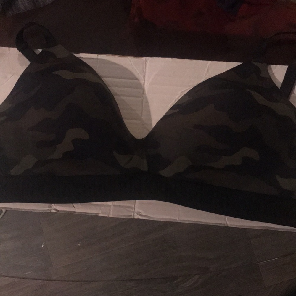 Sports bra